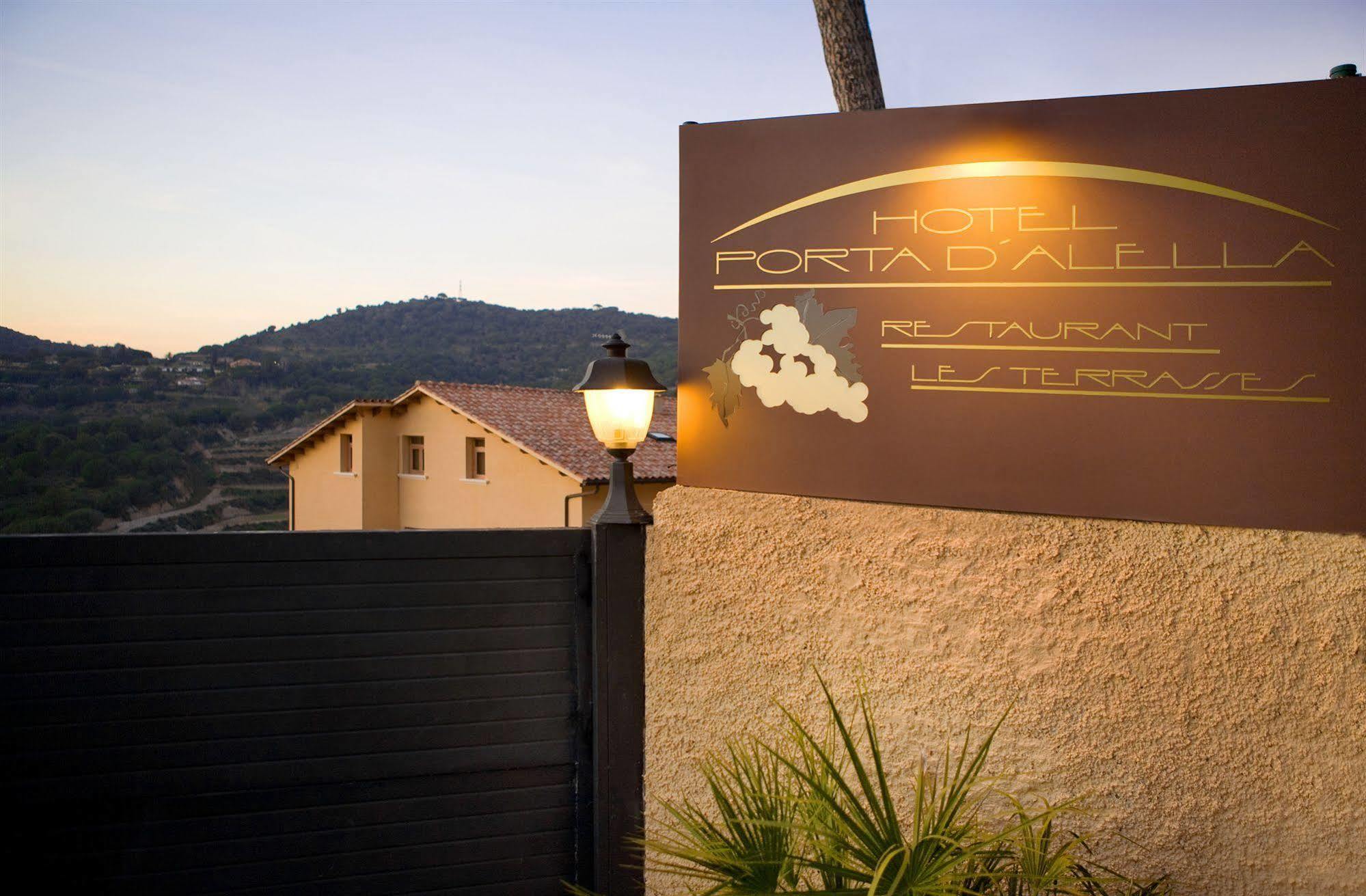 Hotel Porta D'Alella Exterior photo